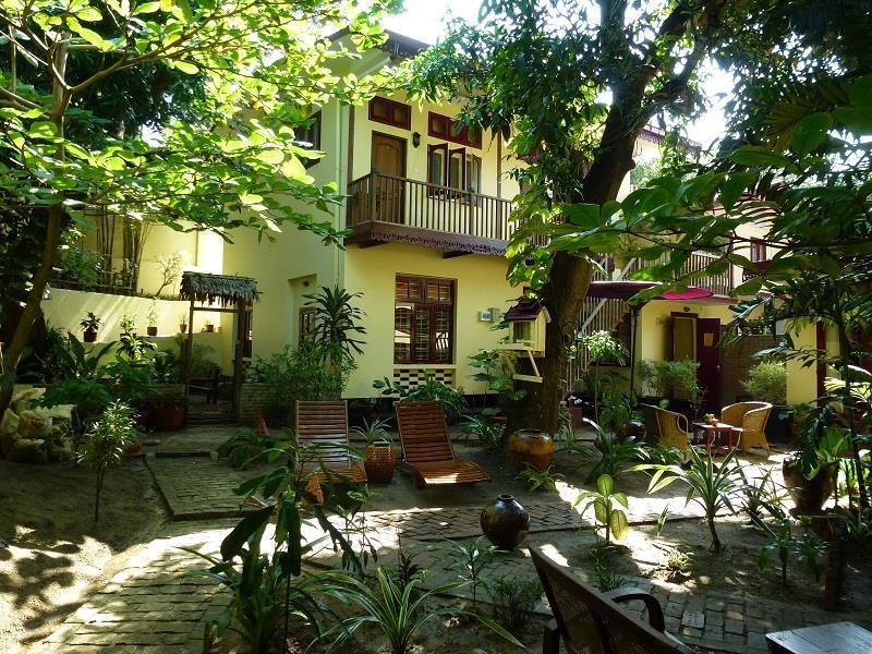 Alamanda Inn, Boutique Hotel And French Restaurant Rangun Zewnętrze zdjęcie