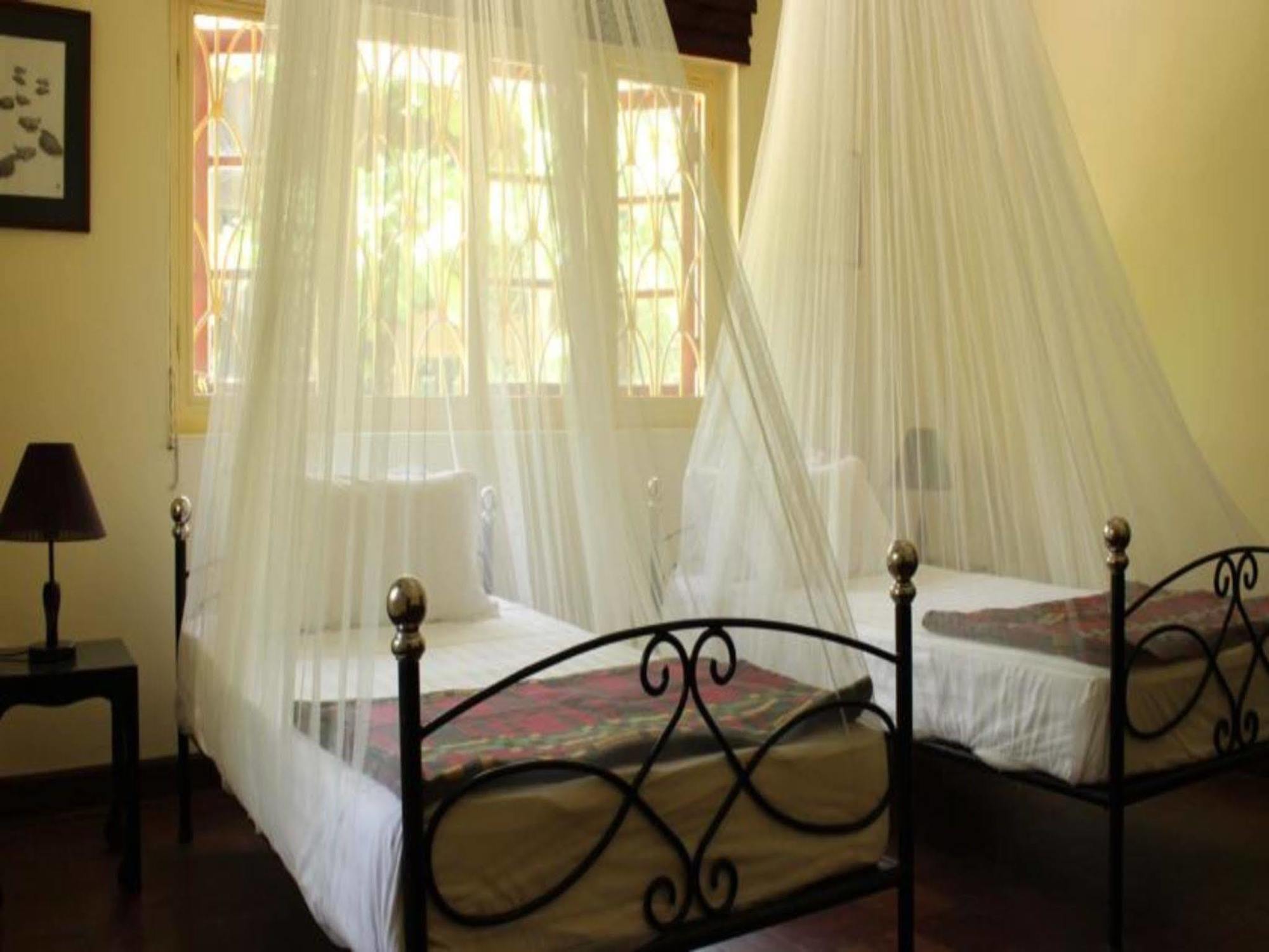 Alamanda Inn, Boutique Hotel And French Restaurant Rangun Zewnętrze zdjęcie